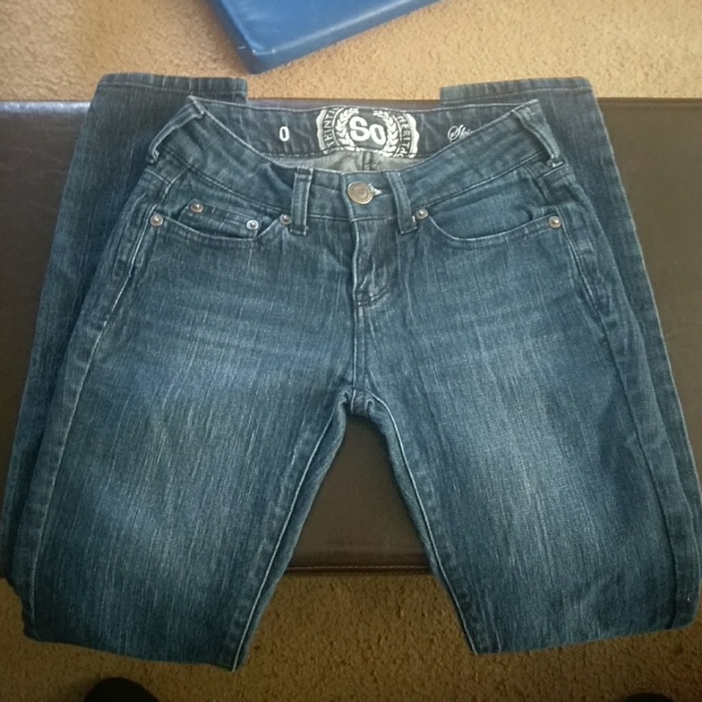 Sz 0 Dark Blue Skinny Jeans